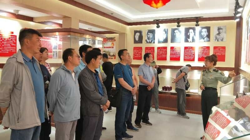 能源服务中心党支部开展“传承红色基因，坚定理想信念” 主题党日活动