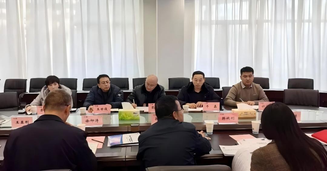 校领导率队到甘肃自然能源研究所进行调研