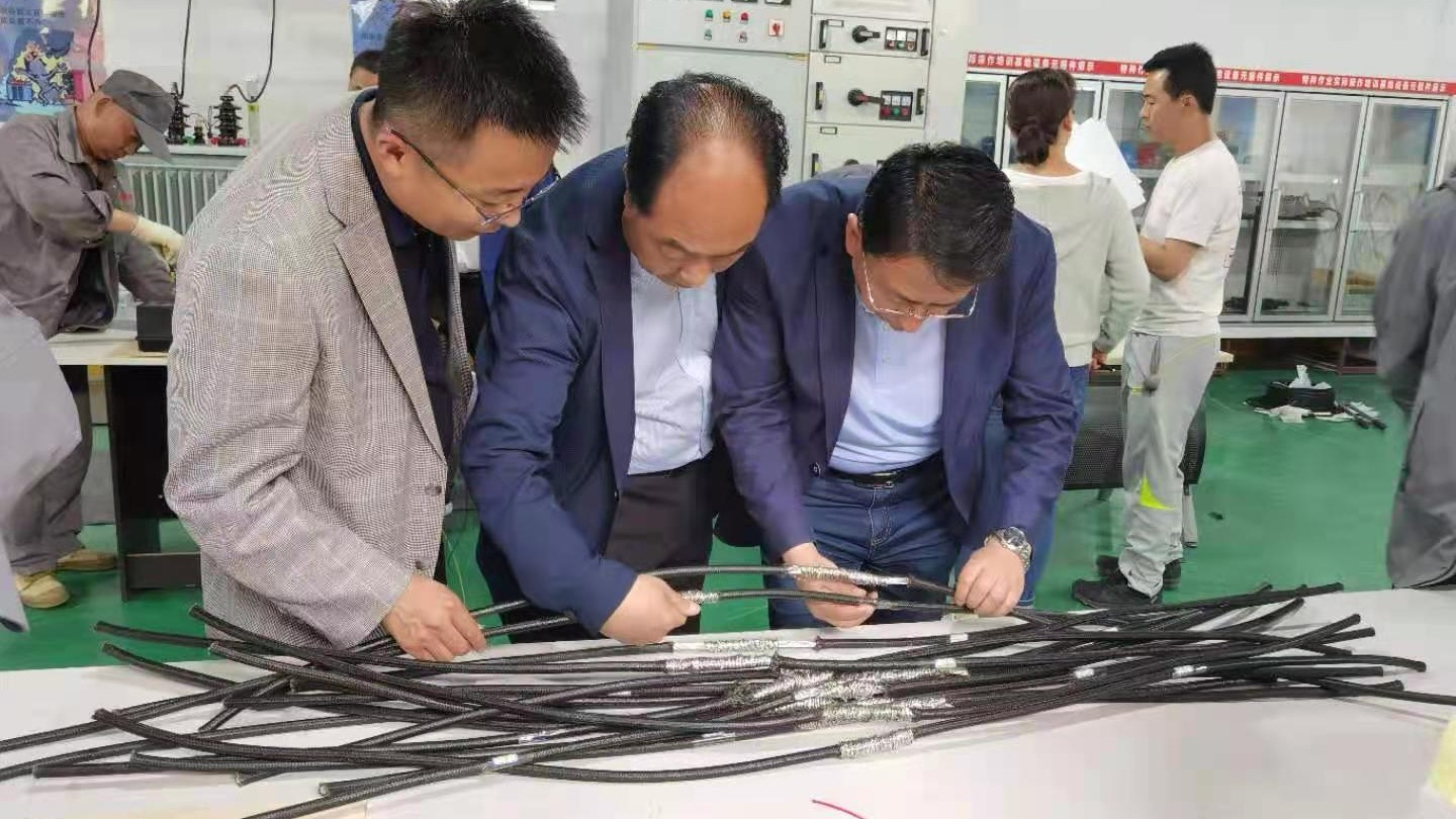 能源服务中心成功举办建党100年职工职业技能大赛